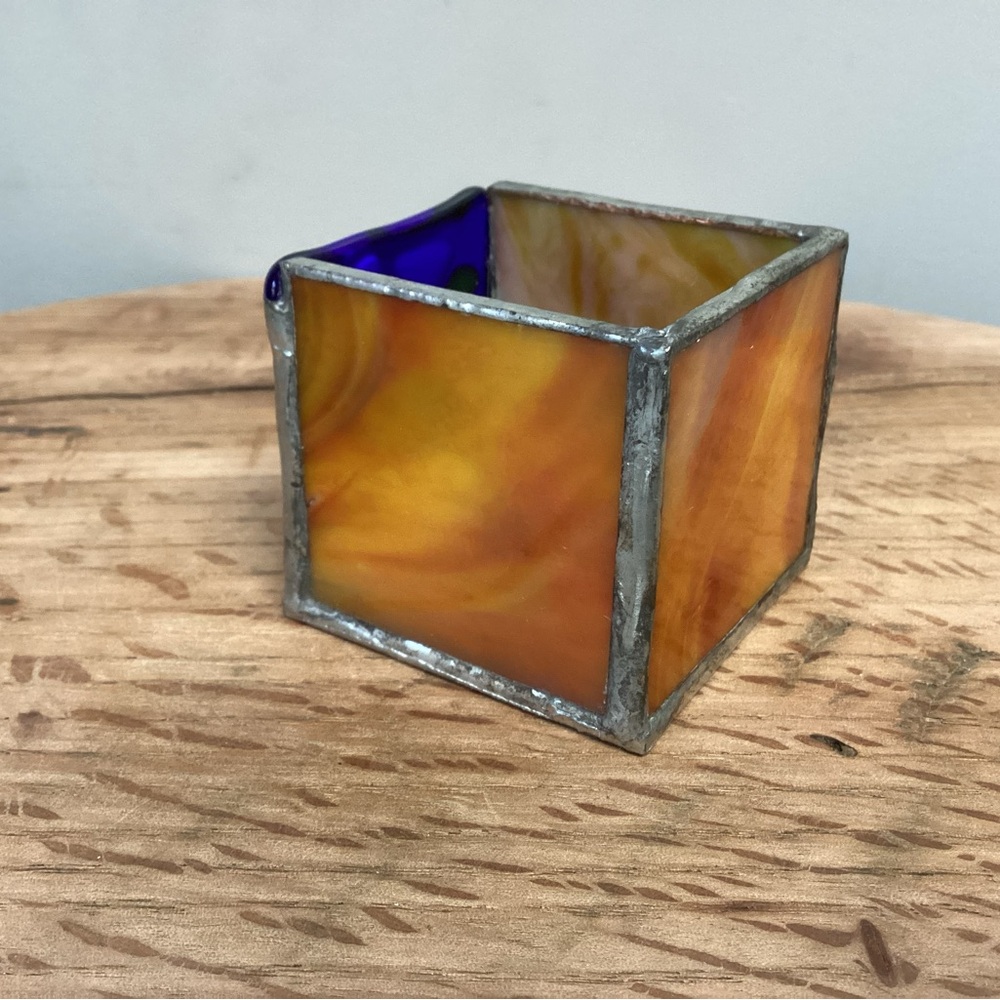 🔵 Beautiful Stained Glass & Lead Handcrafted Votive or Tea Light Candle Holder - Picture 4 of 12